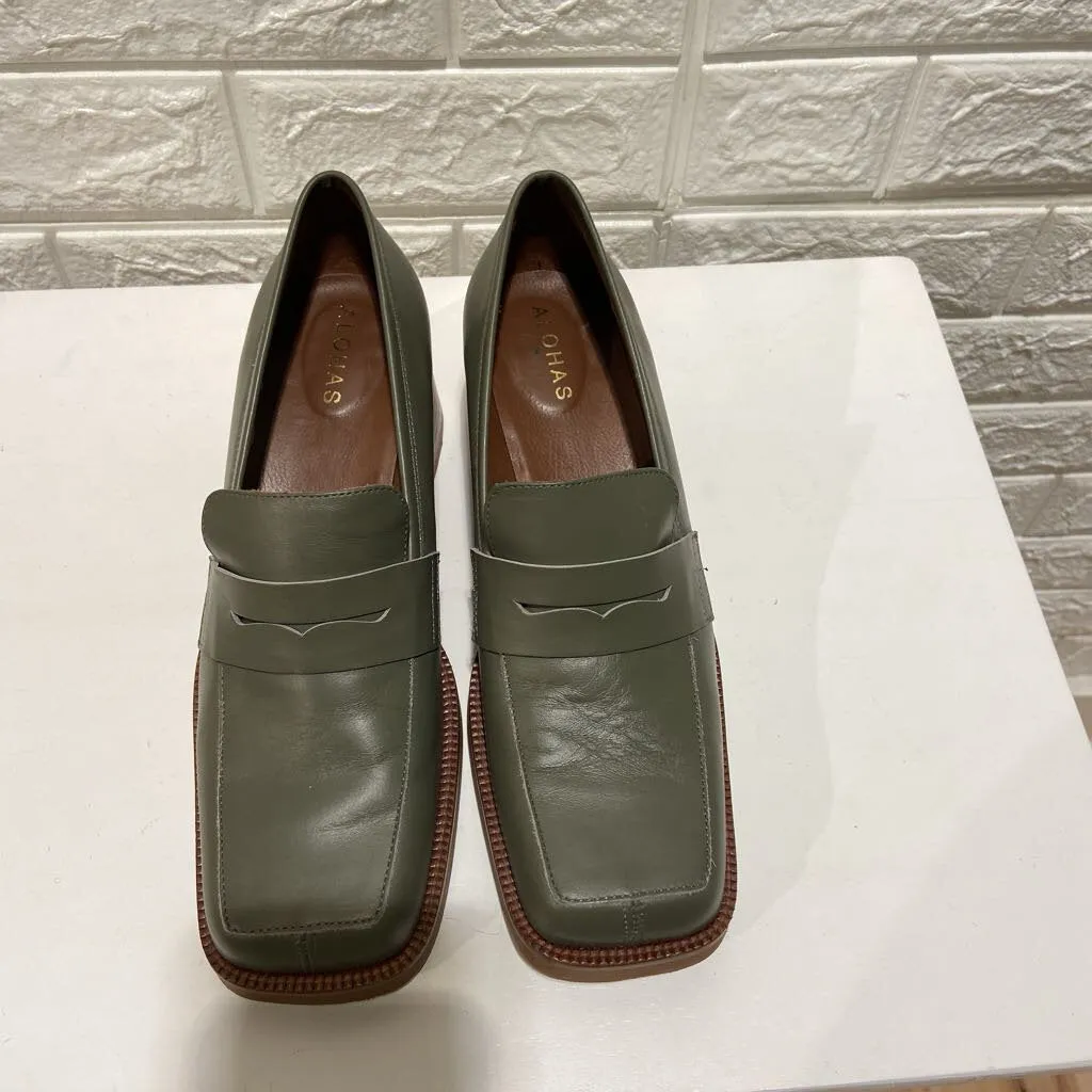 Busy Leather Heeled Loafers