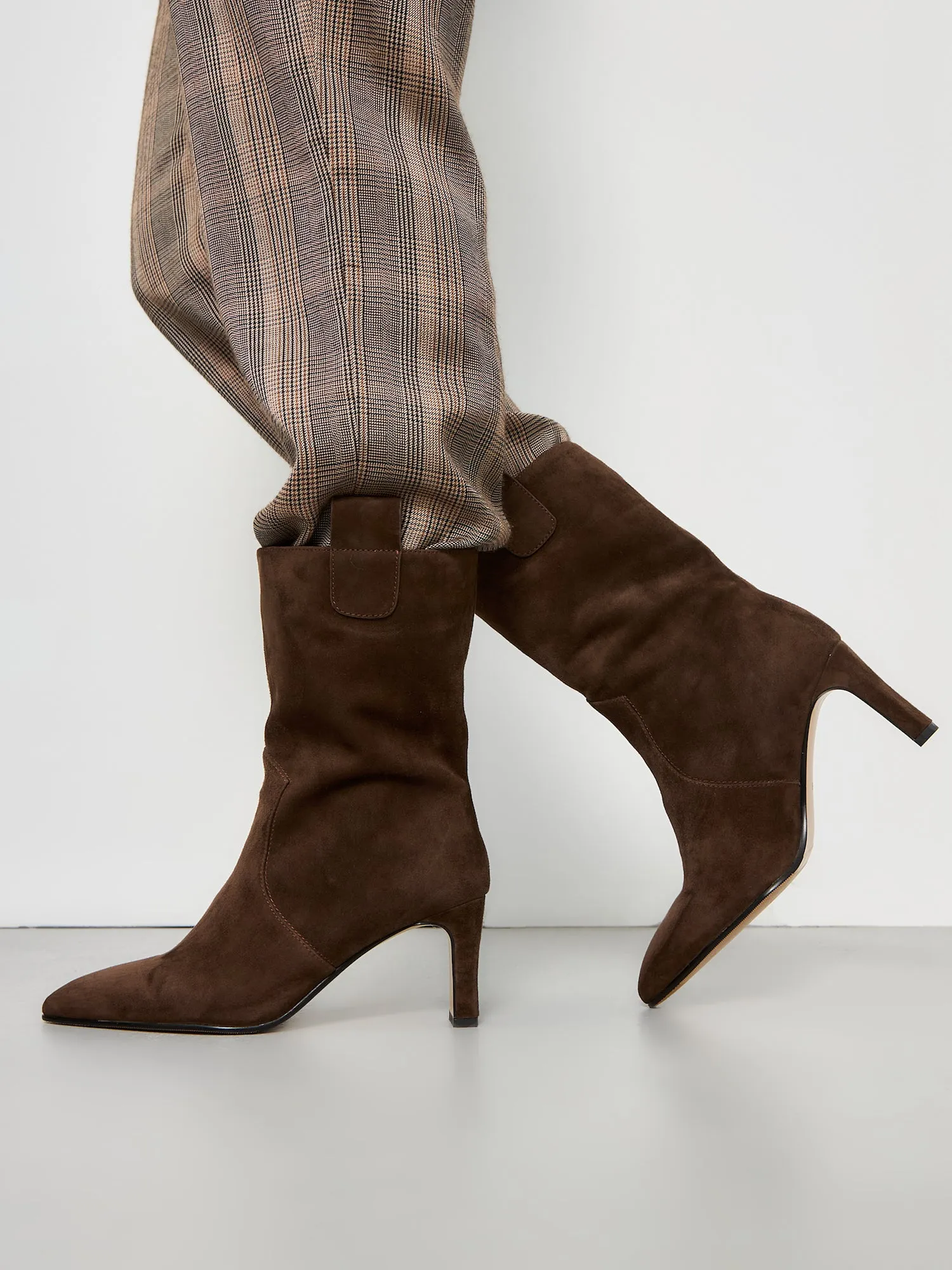 Elegant High-Heeled Boots Ava - Brown