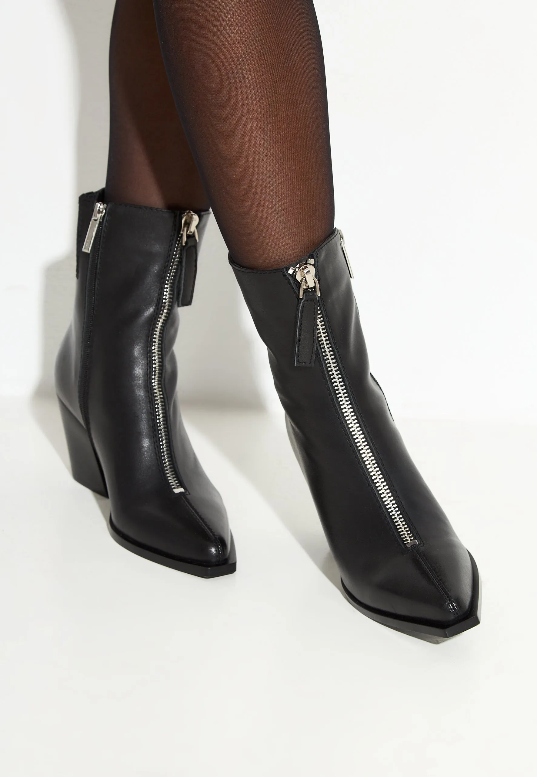 Elegant Zipper Heel Boots Regi - Black