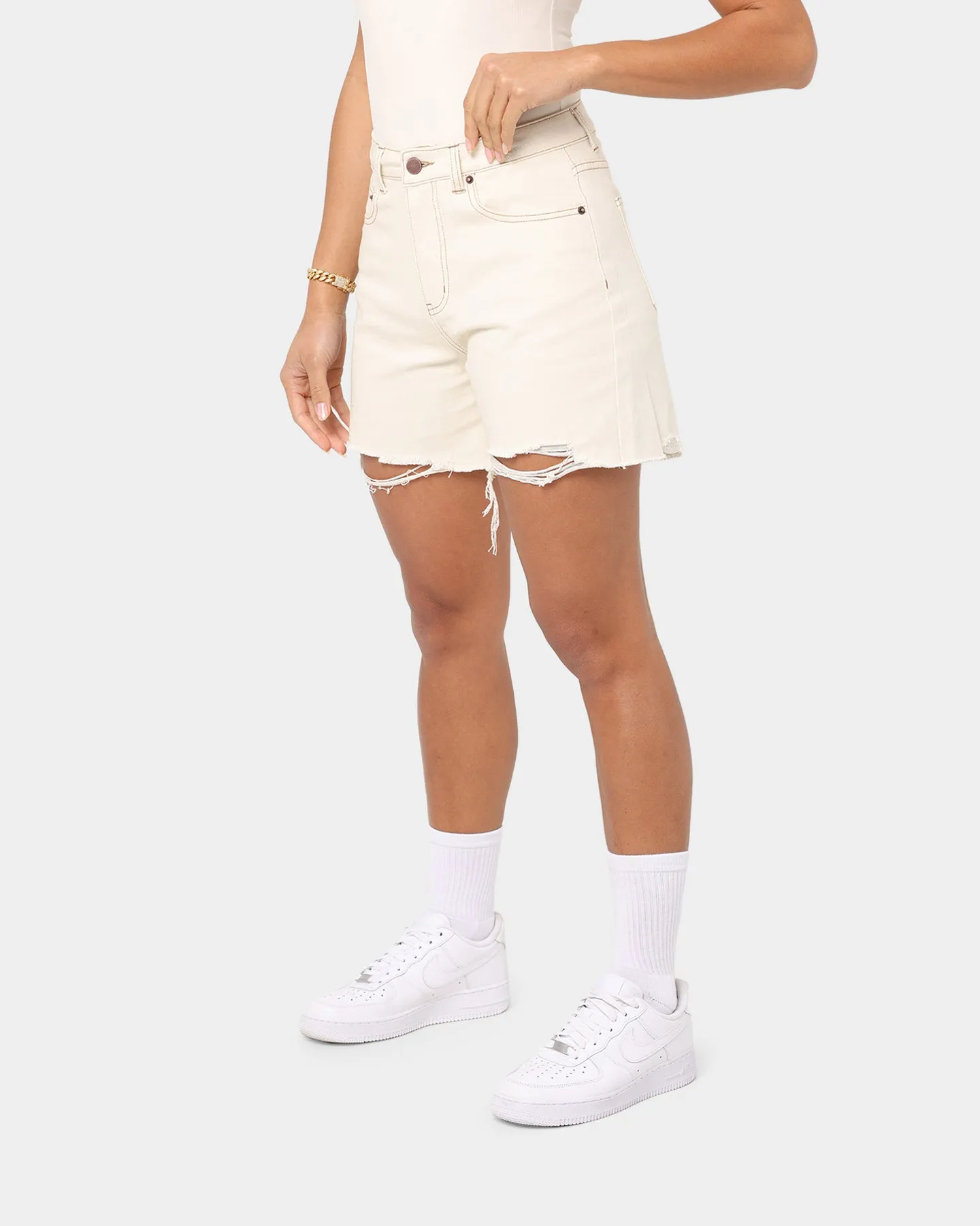 EN ES Women's Boyfriend Denim Short Off White