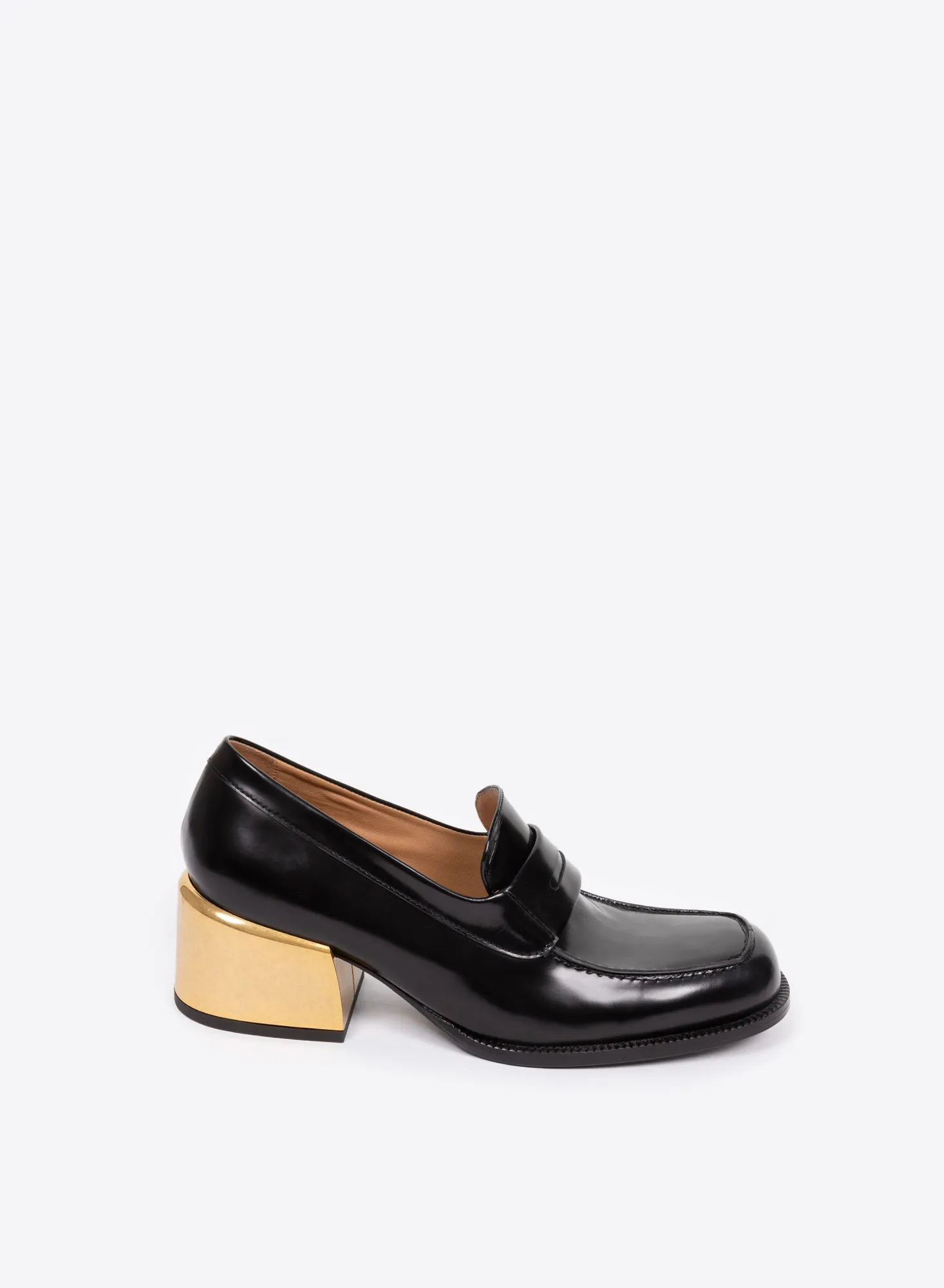 Heeled loafers