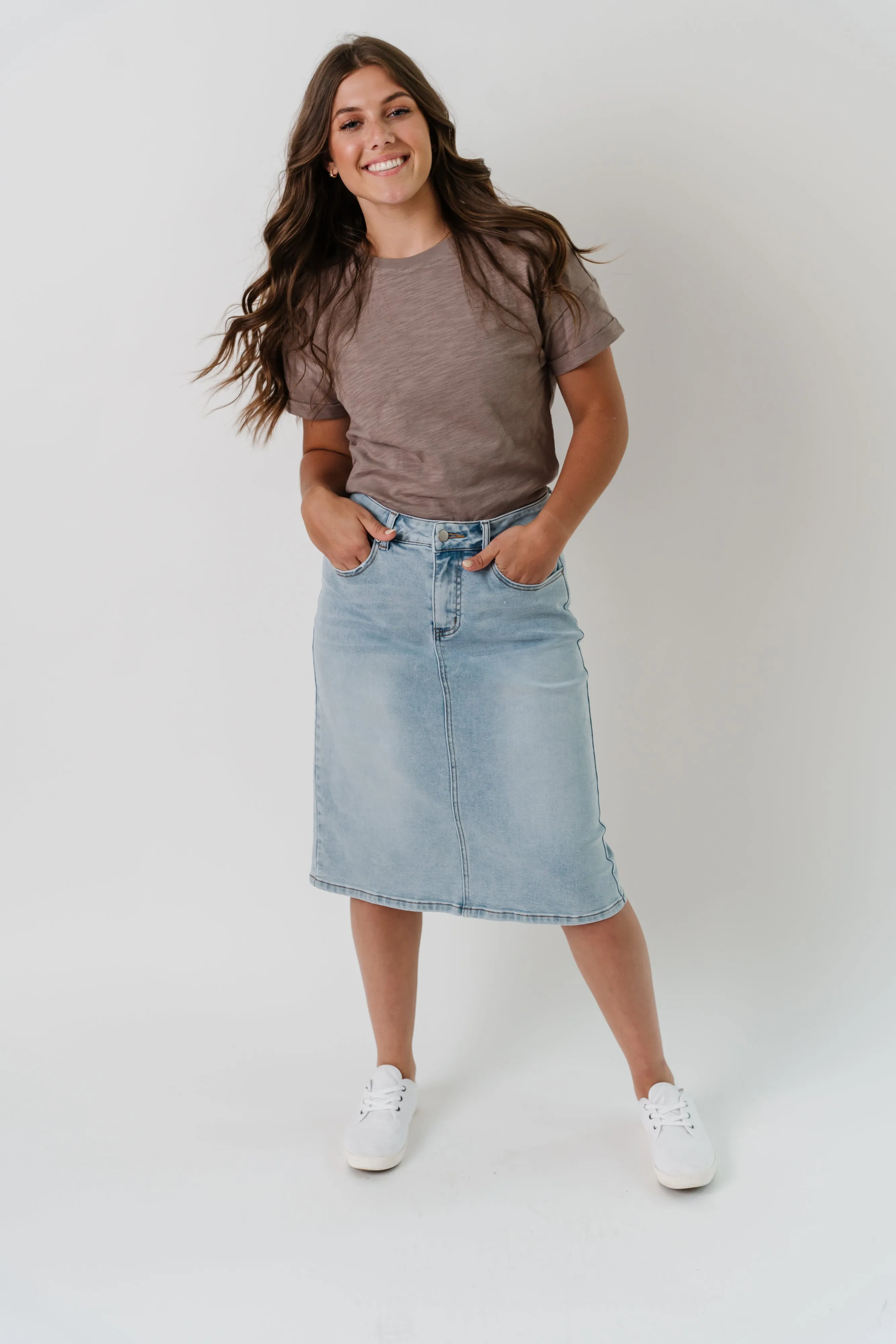 'Jamie' High Waist Denim Skirt in Light Wash