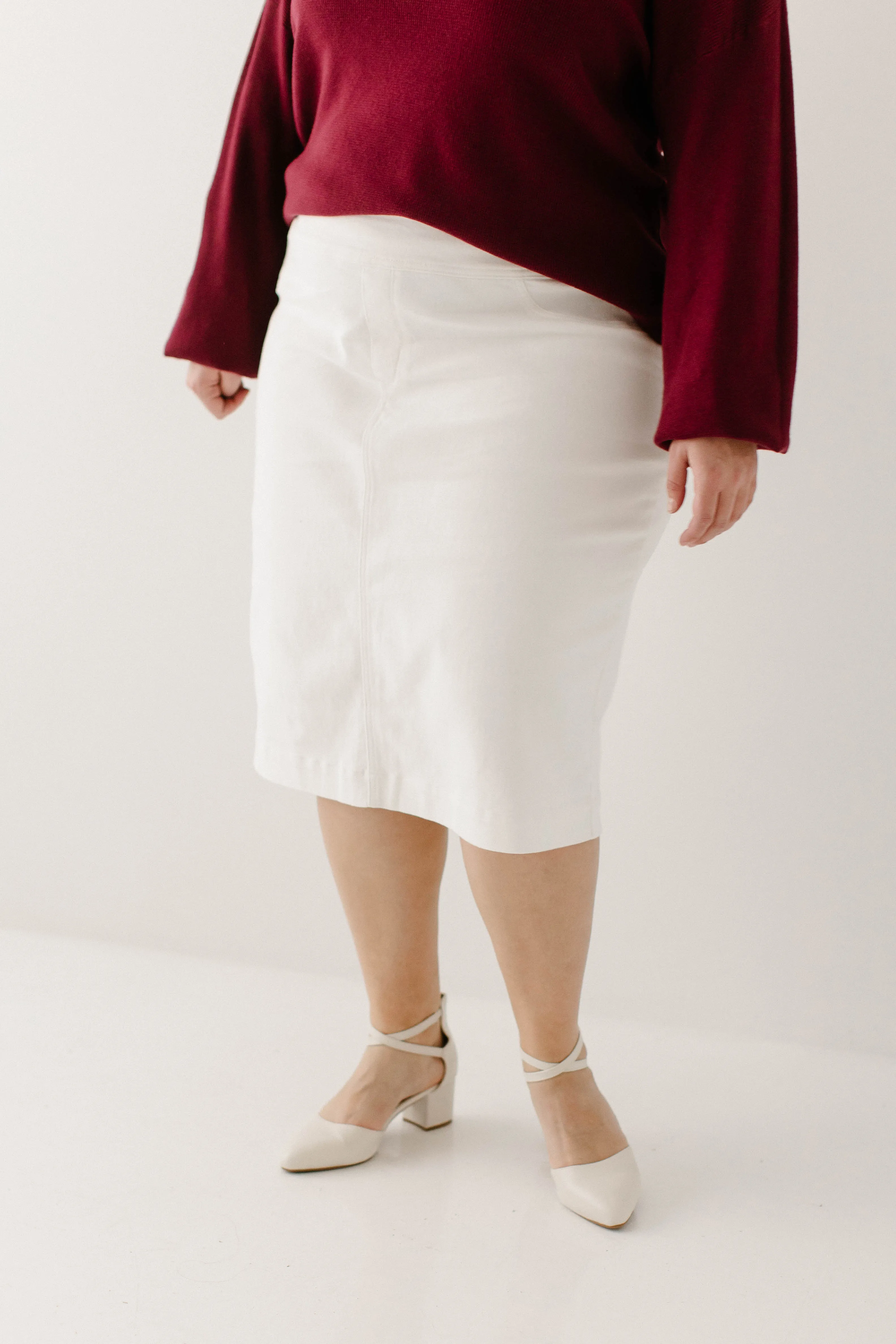 'Sara' Stretch Denim Skirt in Ivory