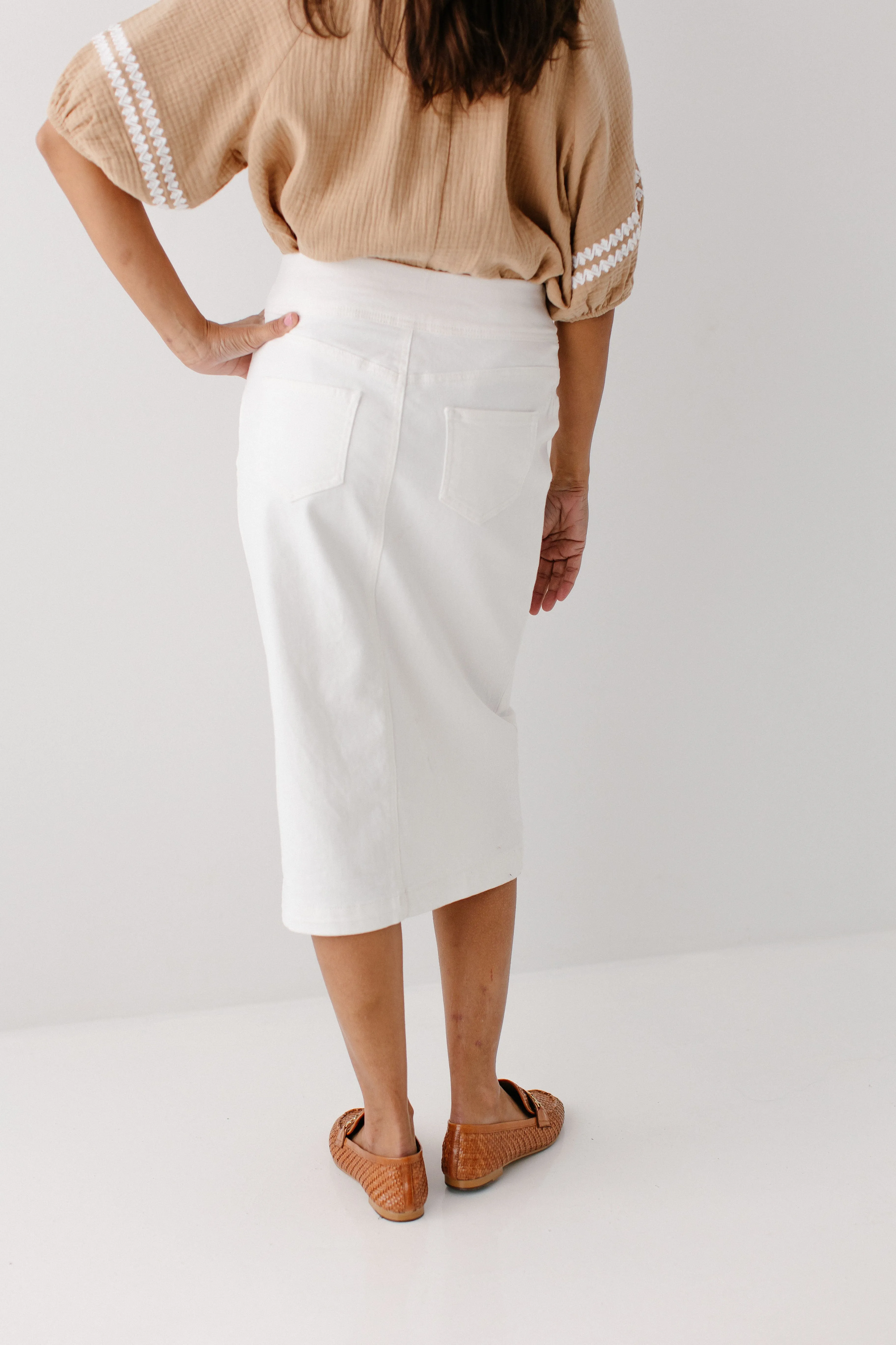 'Sara' Stretch Denim Skirt in Ivory