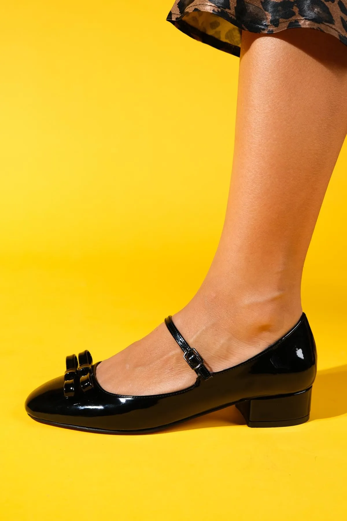 STELA Black Patent Leather Bow Women's Heeled Ballerina Shoes